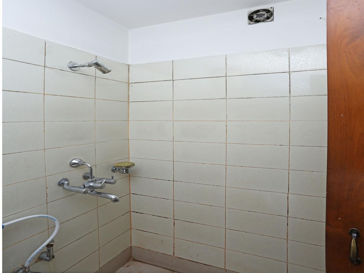 Hotel Amrit Regency Ґувахаті Екстер'єр фото
