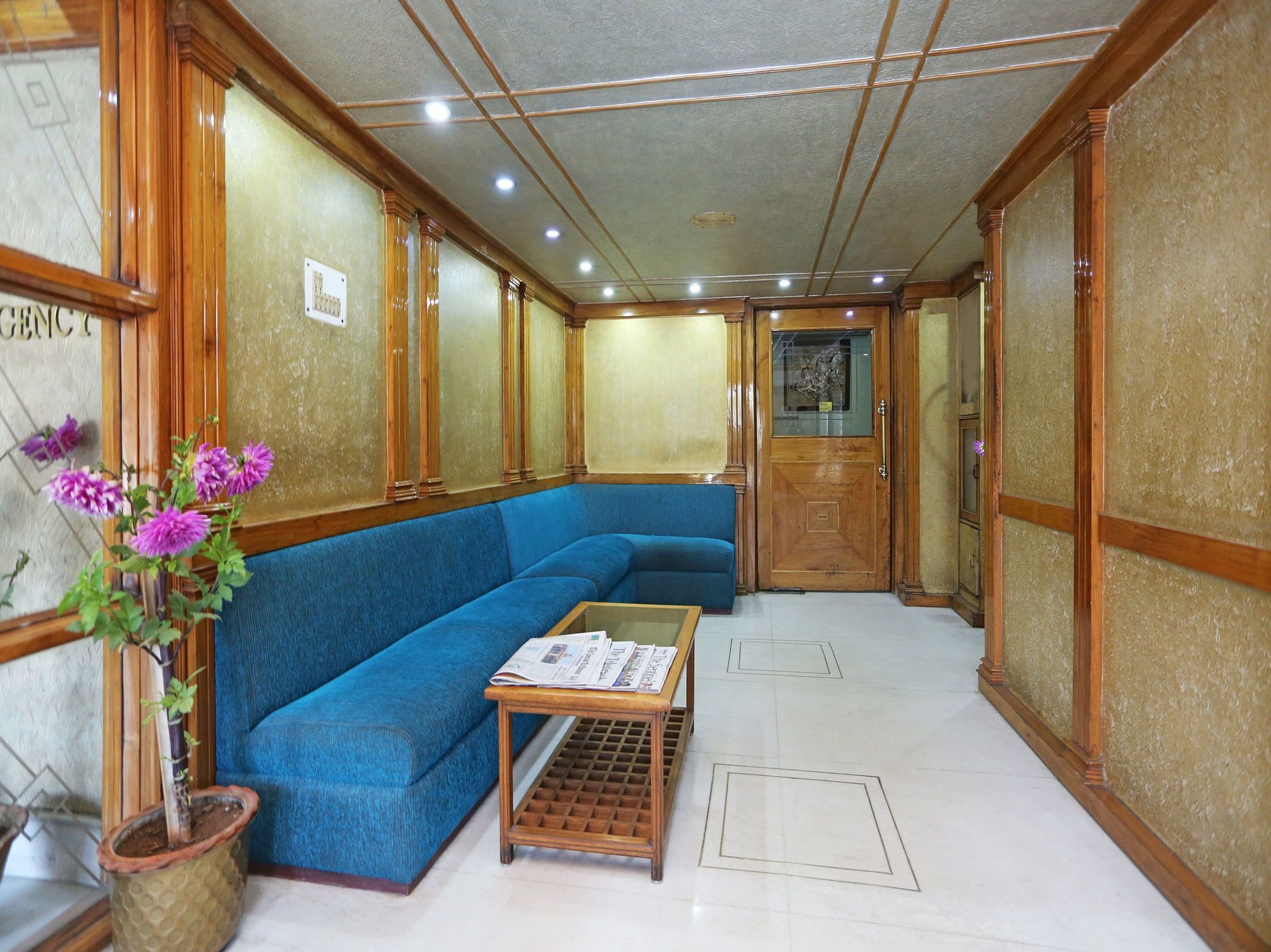Hotel Amrit Regency Ґувахаті Екстер'єр фото
