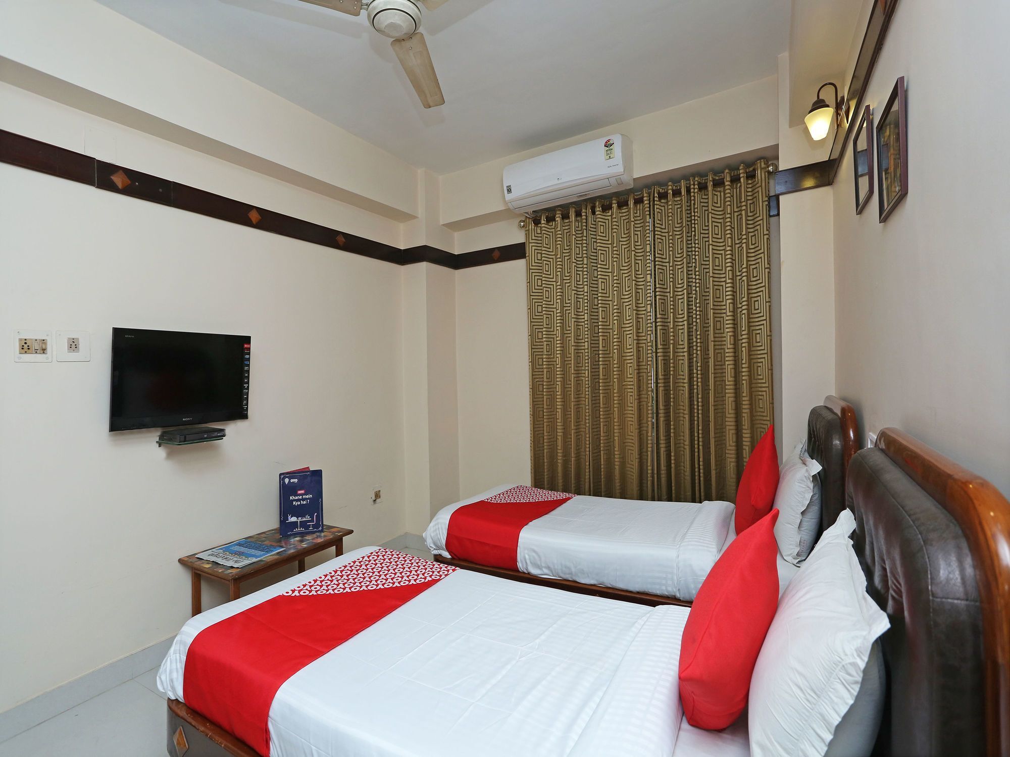 Hotel Amrit Regency Ґувахаті Екстер'єр фото