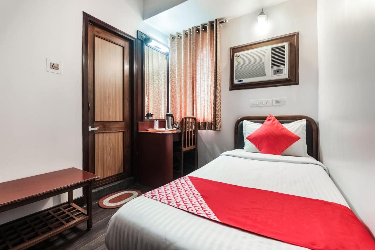 Hotel Amrit Regency Ґувахаті Екстер'єр фото